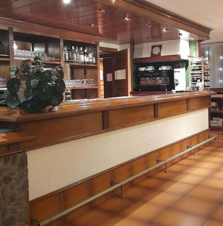 Hotel Santa Barbara De La Vall D'Ордино Экстерьер фото