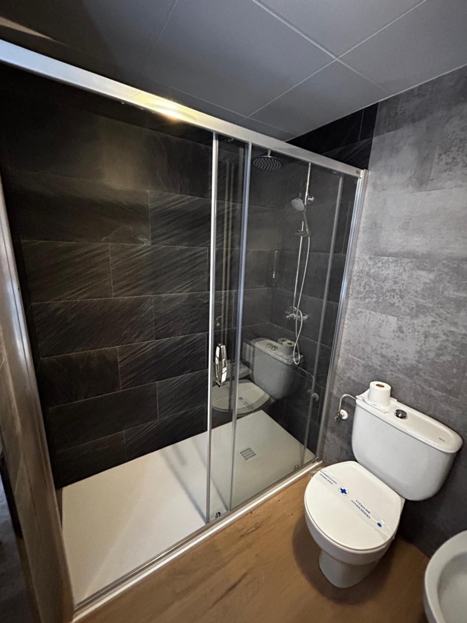 Hotel Santa Barbara De La Vall D'Ордино Экстерьер фото